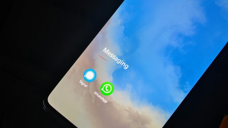 Acțiune în justiție: WhatsApp acuzat de lipsă de criptare end-to-end