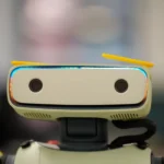 robot umanoid, inspirat din WALL-E, dezvoltat de un startup din New York