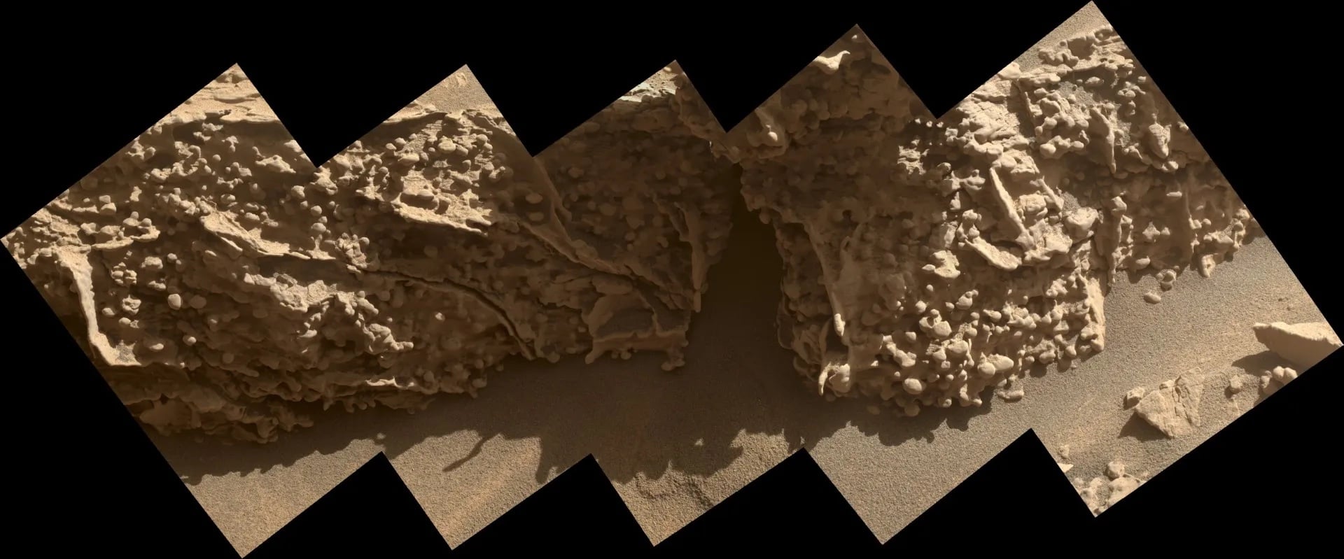 Formațiuni geologice unice studiate de roverul Curiosity pe Muntele Sharp