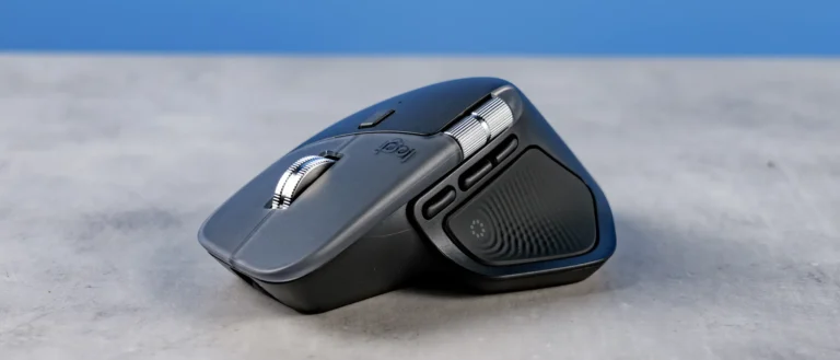Mouse wireless Logitech MX Master 4, design ergonomic, negru, pentru productivitate și confort în utilizare.